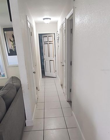 553 ROBIN HILL CIRCLE, Brandon, FL 33510