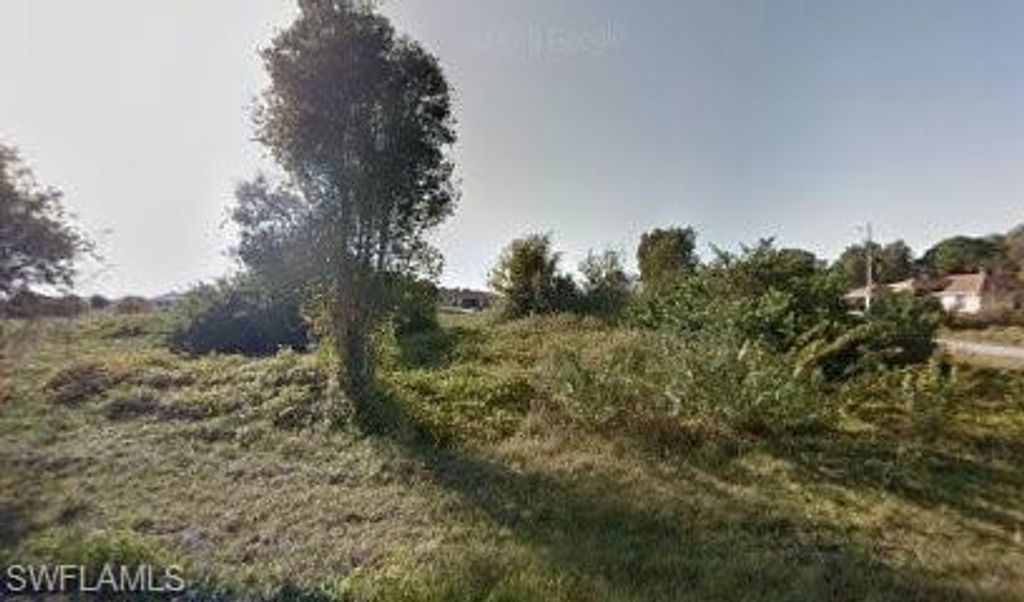 460 Rand ST, LEHIGH ACRES, FL 33974 — exterior