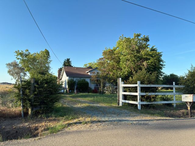 9661 Rogers Rd, Sacramento, CA 95829
