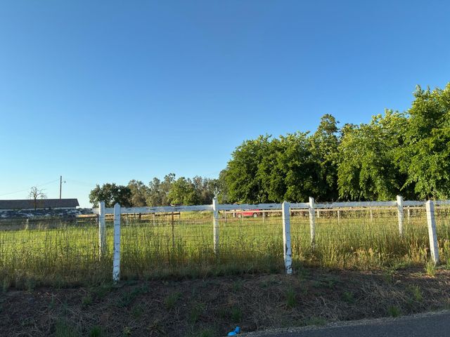 9661 Rogers Rd, Sacramento, CA 95829