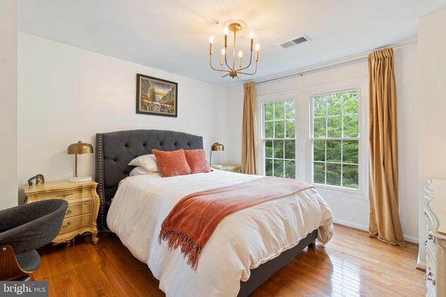 8618 PINE MEADOWS DR, Odenton, MD 21113