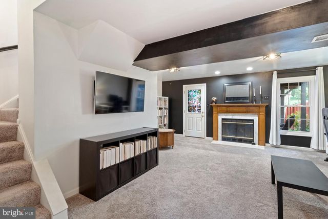 8618 PINE MEADOWS DR, Odenton, MD 21113