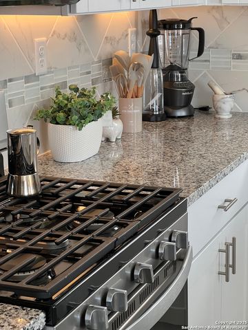 7822 PONDEROSA PNE, Boerne, TX 78015