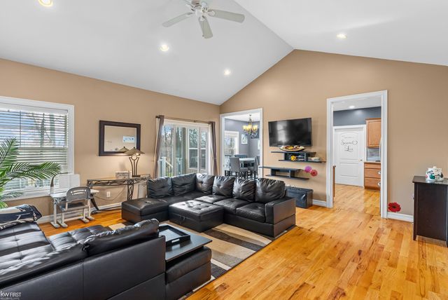 1539 W Rolston Road, Linden, MI 48451