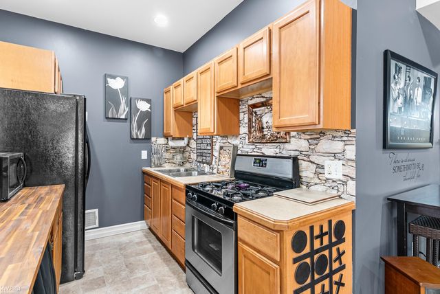 1539 W Rolston Road, Linden, MI 48451