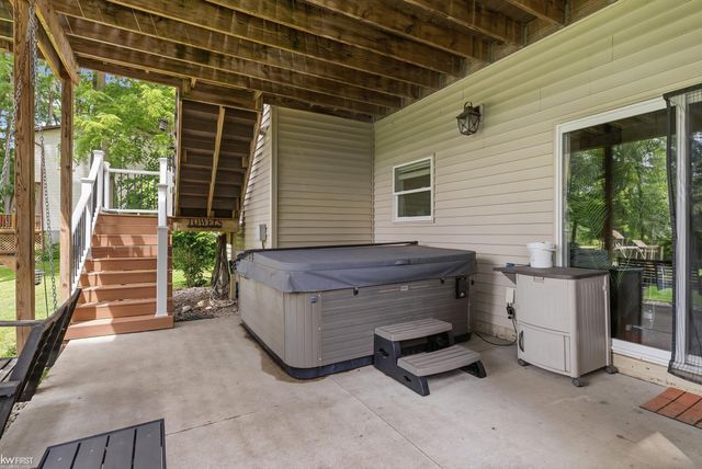 1539 W Rolston Road, Linden, MI 48451