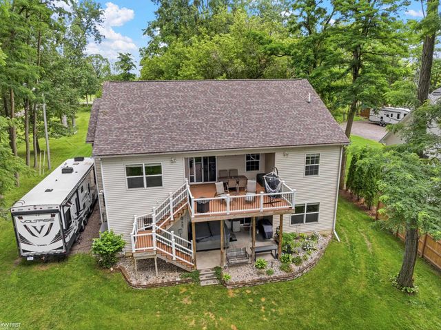 1539 W Rolston Road, Linden, MI 48451