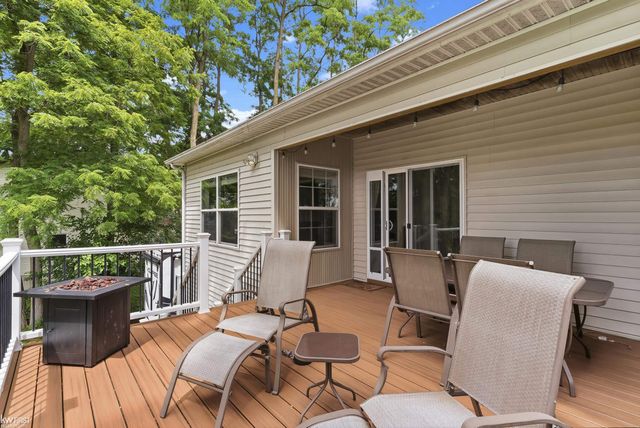 1539 W Rolston Road, Linden, MI 48451