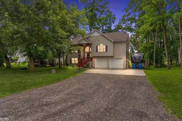 1539 W Rolston Road, Linden, MI 48451