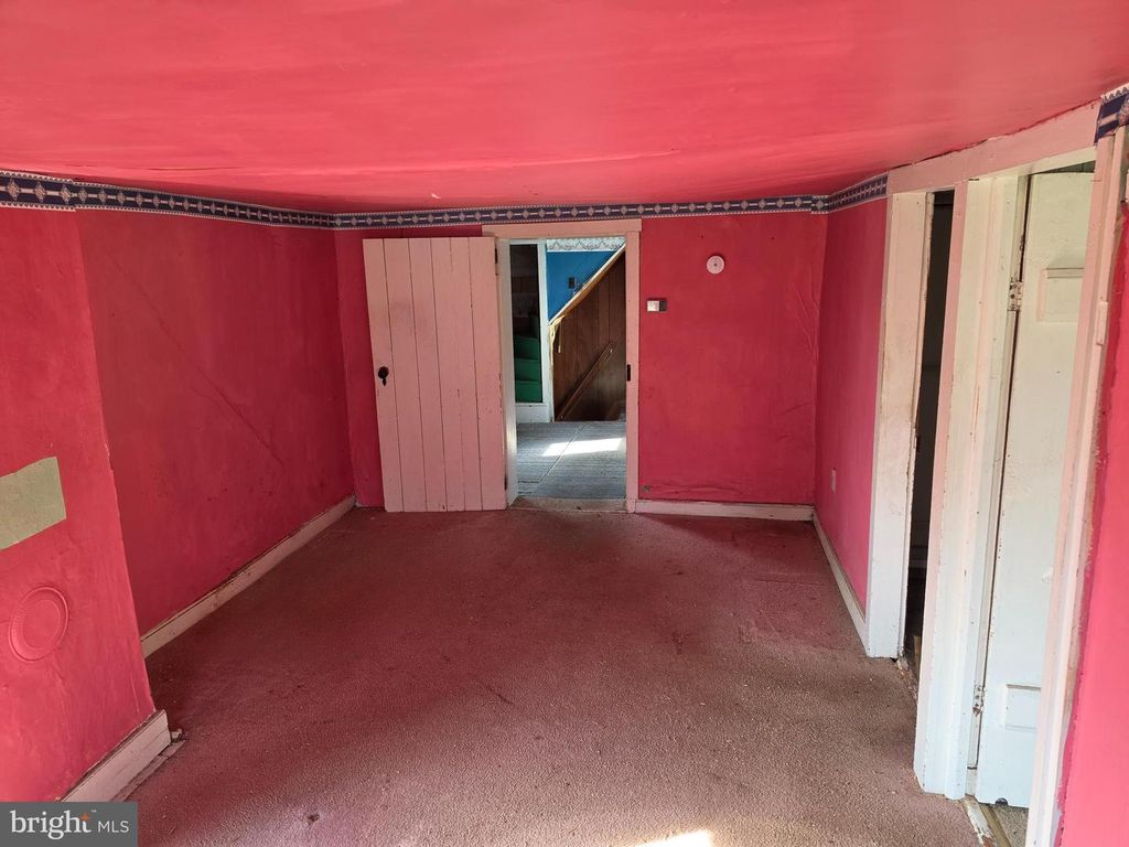 Image 16 of property listing at 6018 CONOVER RD, Taneytown, MD 21787