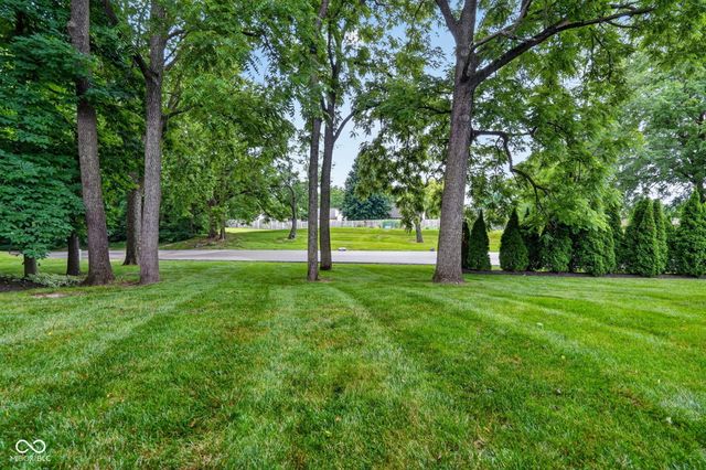 101 Knoll Court A, Noblesville, IN 46062