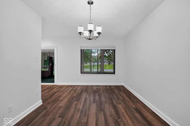 101 Knoll Court A, Noblesville, IN 46062