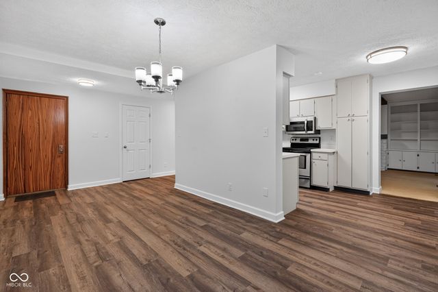 101 Knoll Court A, Noblesville, IN 46062