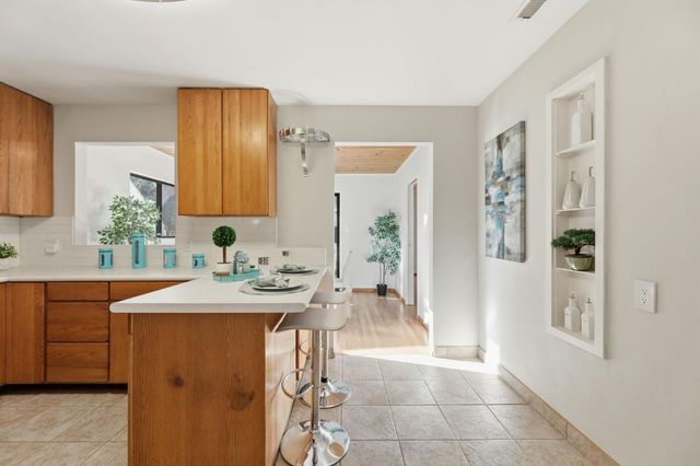 371 Orchard Avenue, Sunnyvale, CA 94085