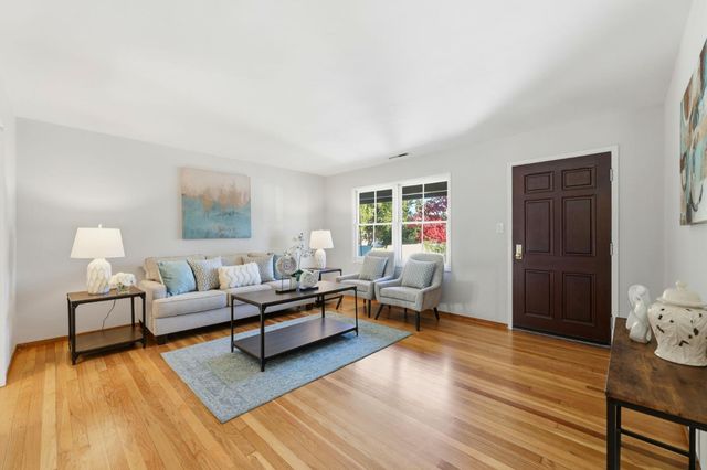 371 Orchard Avenue, Sunnyvale, CA 94085