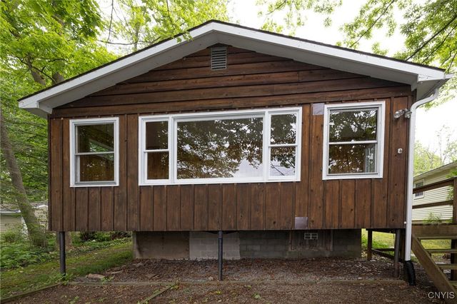 2350 Thornton Grove North, Skaneateles, NY 13152