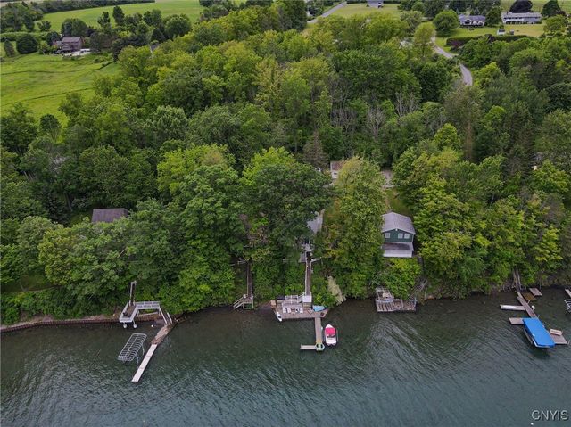 2350 Thornton Grove North, Skaneateles, NY 13152