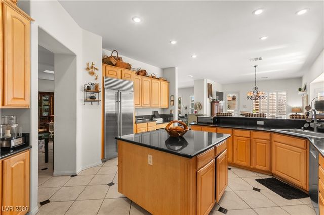 7452 Cherry Orchard Street, Las Vegas, NV 89123