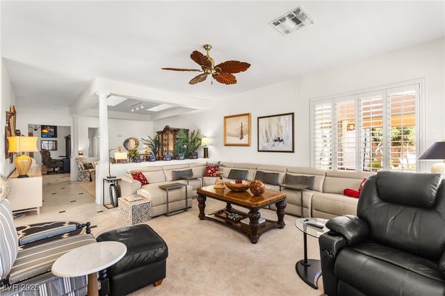 7452 Cherry Orchard Street, Las Vegas, NV 89123