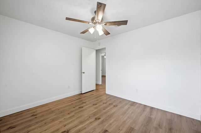 7529 Meadowlark Lane N, Watauga, TX 76148