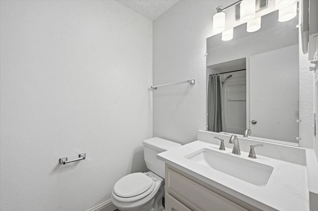 7529 Meadowlark Lane N, Watauga, TX 76148