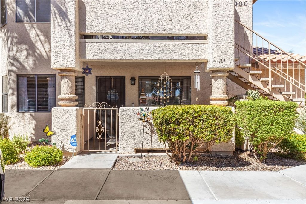 7900 Esterbrook Way 101, Las Vegas, NV 89128 — exterior