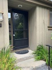 79 Heritage Village B, Southbury, CT 06488