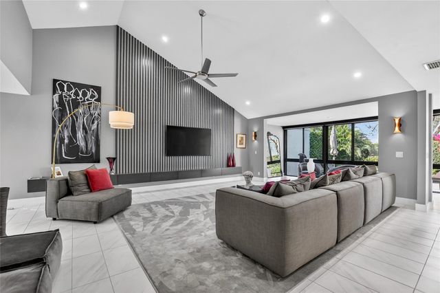 19480 Sawgrass Drive 1703, Boca Raton, FL 33434