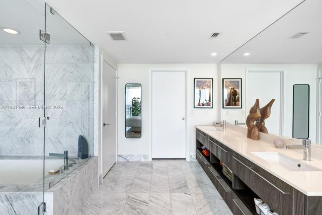 3131 NE 7th Ave 3905, Miami, FL 33137