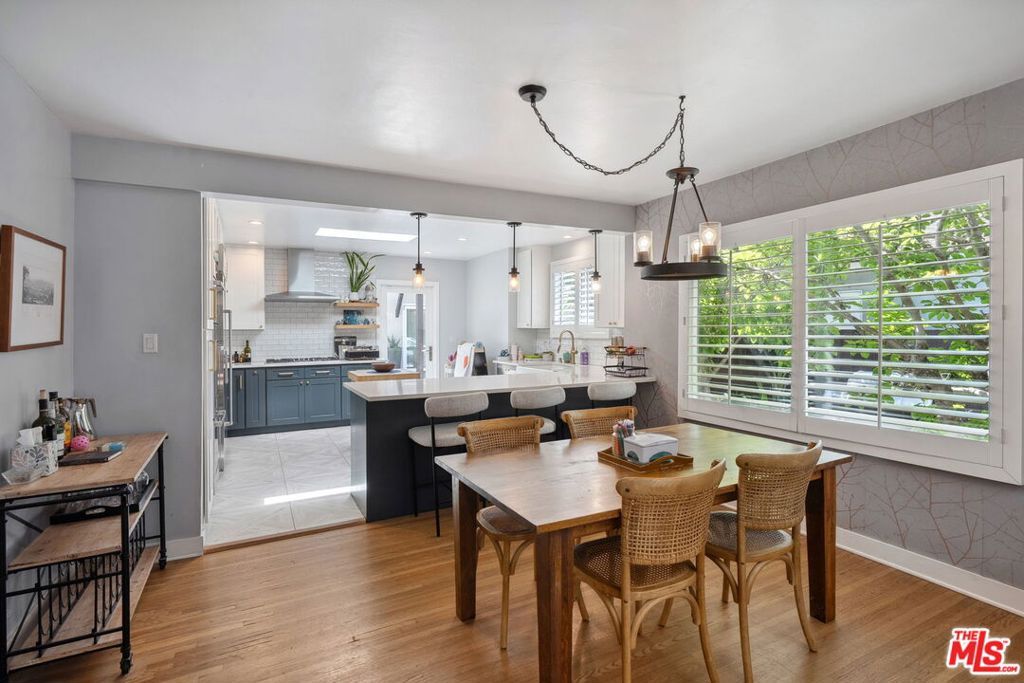 Image 4 of property listing at 4146 Chase Avenue, Los Angeles, CA 90066