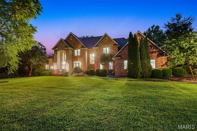 15 Sugar Creek Lane, Edwardsville, IL 62025