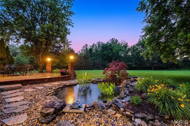 15 Sugar Creek Lane, Edwardsville, IL 62025