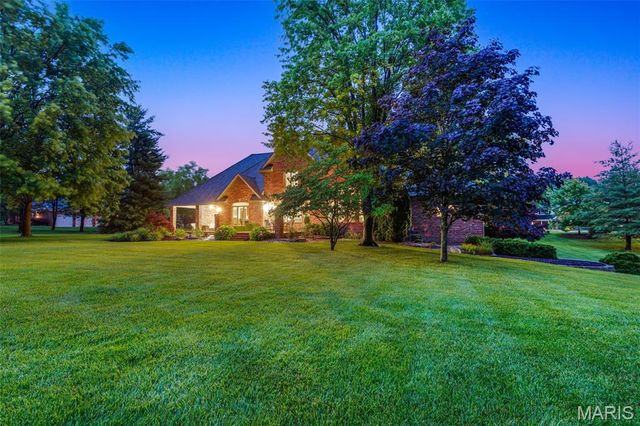 15 Sugar Creek Lane, Edwardsville, IL 62025