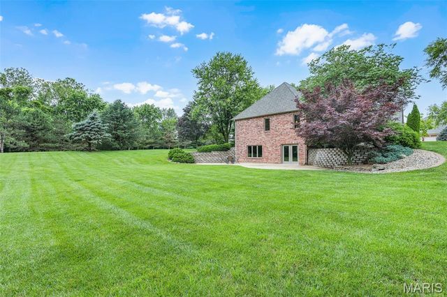 15 Sugar Creek Lane, Edwardsville, IL 62025
