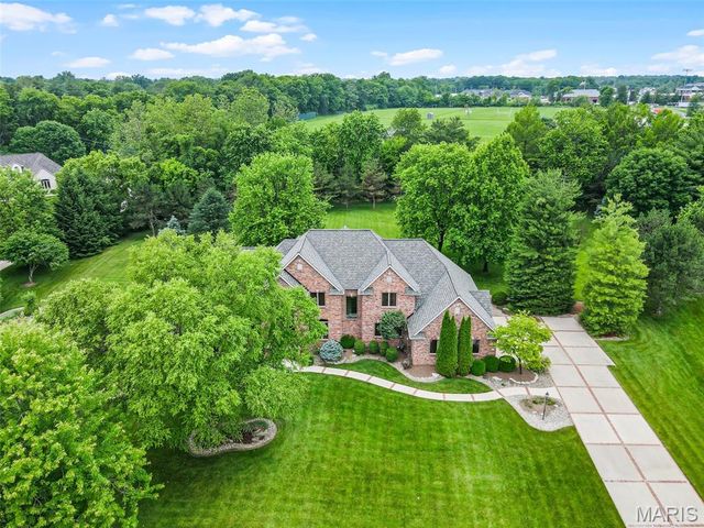 15 Sugar Creek Lane, Edwardsville, IL 62025