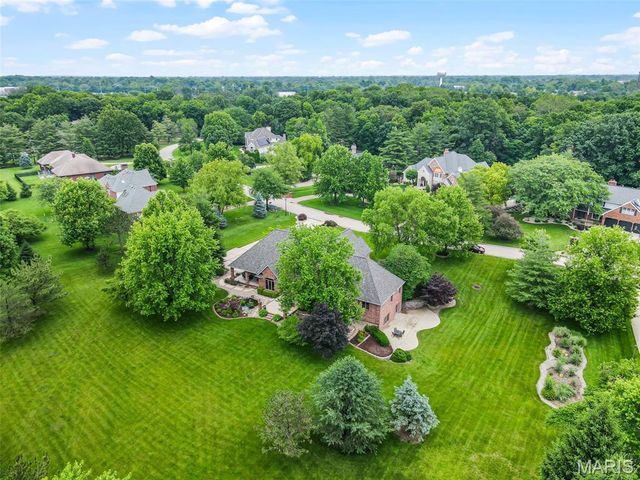 15 Sugar Creek Lane, Edwardsville, IL 62025