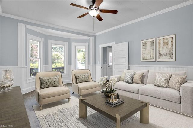 300 Cox Avenue, Thomasville, NC 27360