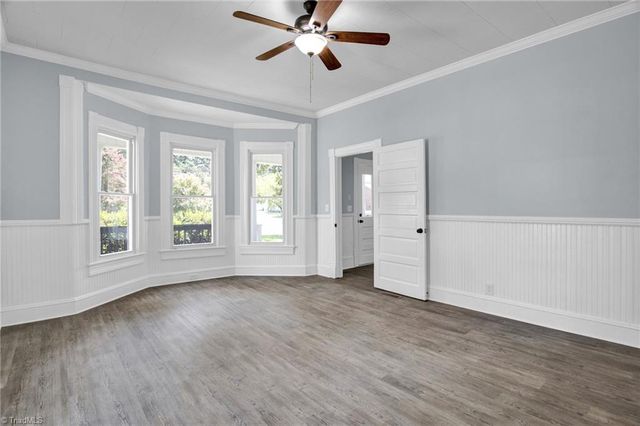 300 Cox Avenue, Thomasville, NC 27360