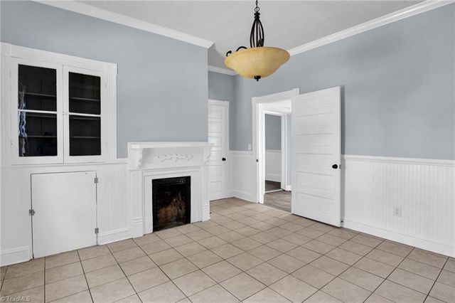 300 Cox Avenue, Thomasville, NC 27360