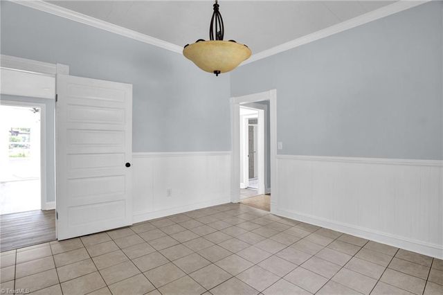 300 Cox Avenue, Thomasville, NC 27360