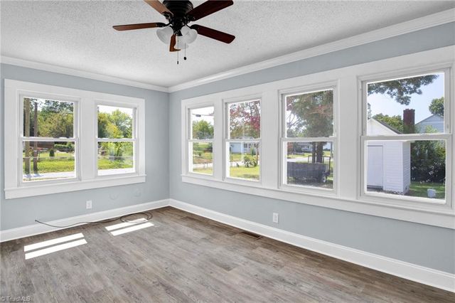 300 Cox Avenue, Thomasville, NC 27360