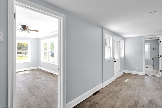 300 Cox Avenue, Thomasville, NC 27360