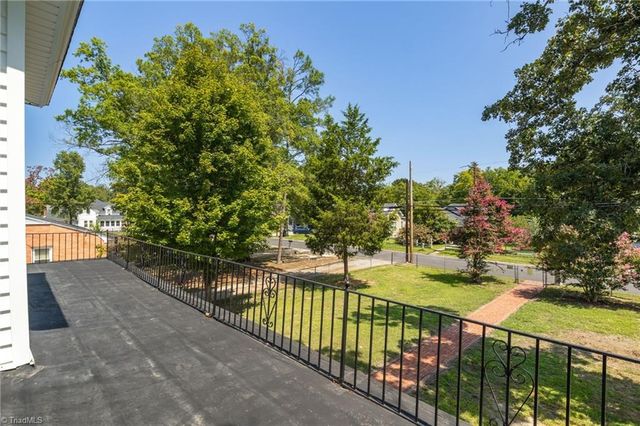 300 Cox Avenue, Thomasville, NC 27360