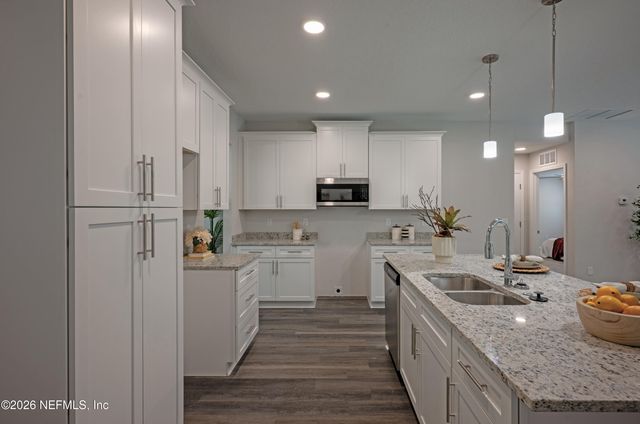 965 NOAH Road, Jacksonville, FL 32218
