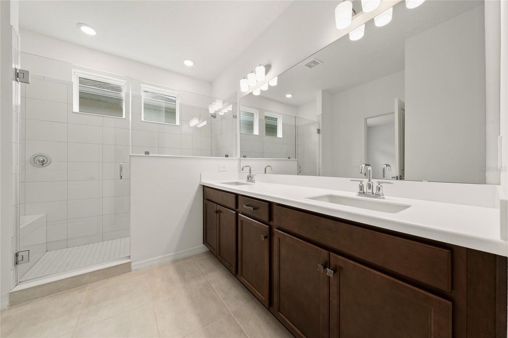 Image 28 of property listing at 16277 HONEY HARVEST STREET, Winter Garden, FL 34787