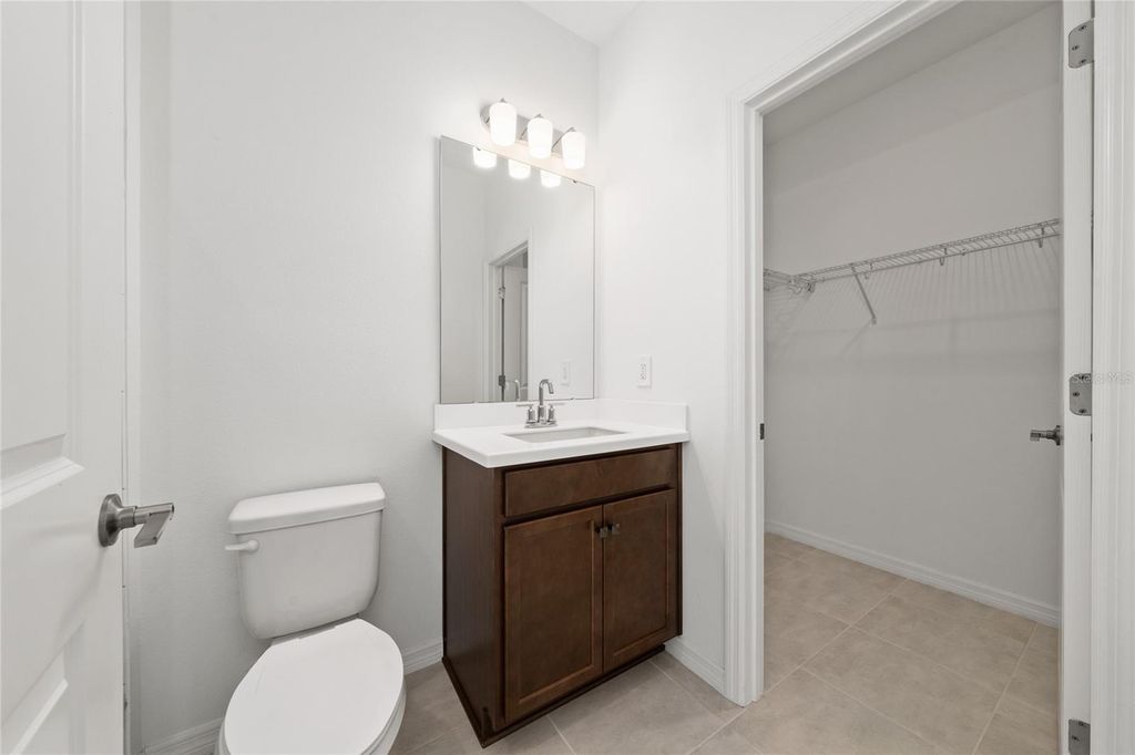 Image 7 of property listing at 16277 HONEY HARVEST STREET, Winter Garden, FL 34787