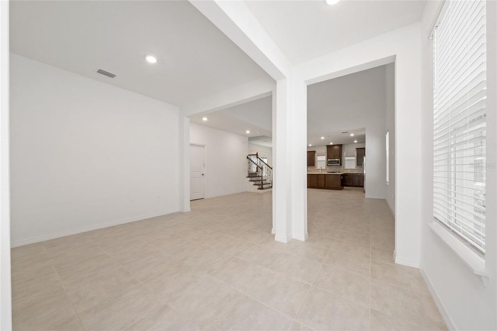 Image 9 of property listing at 16277 HONEY HARVEST STREET, Winter Garden, FL 34787