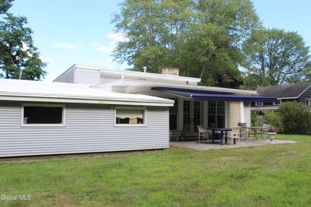 11 Hughes Court, Queensbury, NY 12804