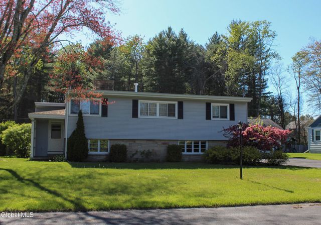 11 Hughes Court, Queensbury, NY 12804
