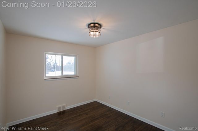 5617 Westfalen Drive, Shelby Charter Township, MI 48317